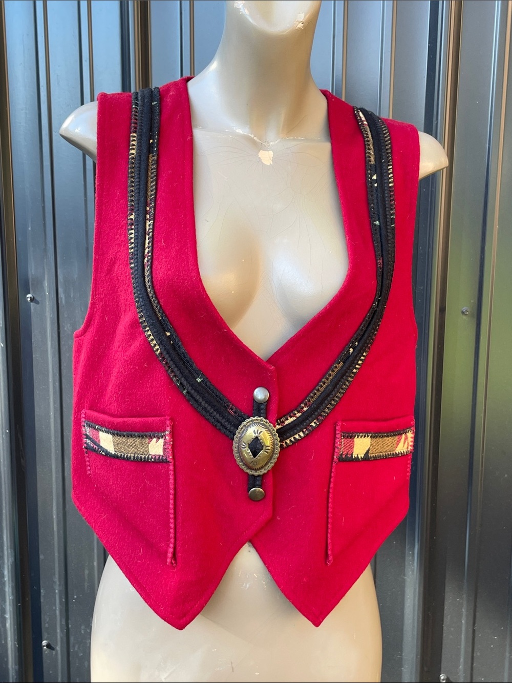 Coloratura western wool vest